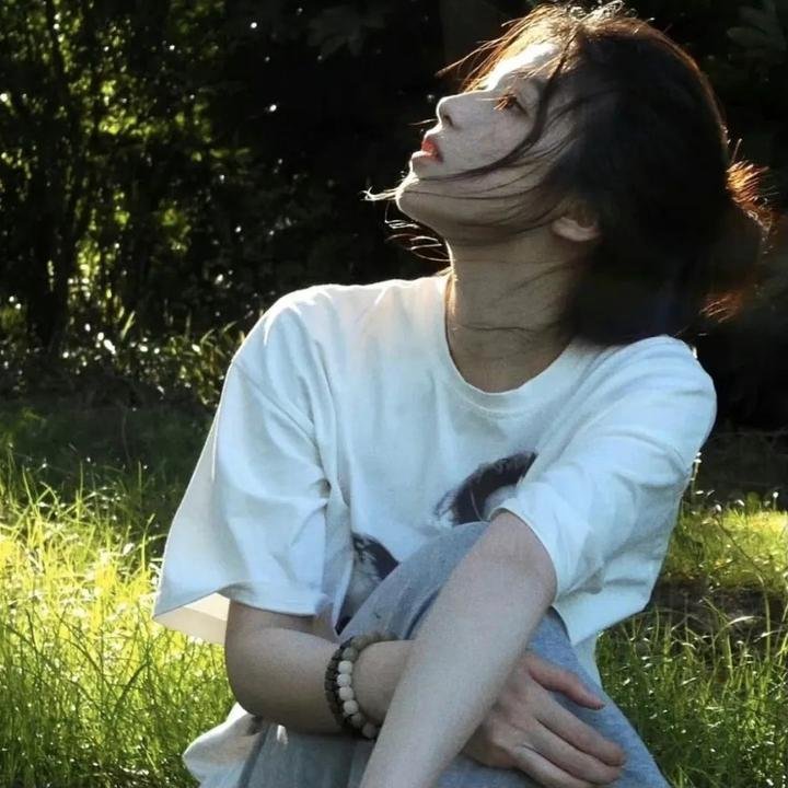 黑月亮